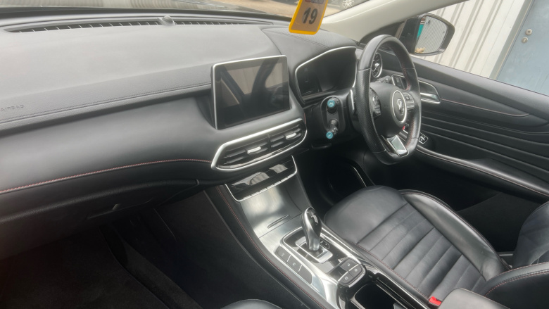 MG Hs 1.5 T-GDI Exclusive 5dr DCT Petrol Hatchback